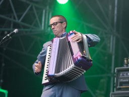 taubertalfestival2013_floggingmolly_20130811_shmh_5_von_42_20220425_1049299640