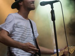 taubertalfestival_blackoutproblems_2014108_smh-13_20220424_1516684673