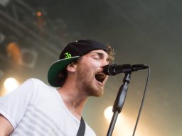 taubertalfestival_blackoutproblems_2014108_smh-14_20220424_1474735154